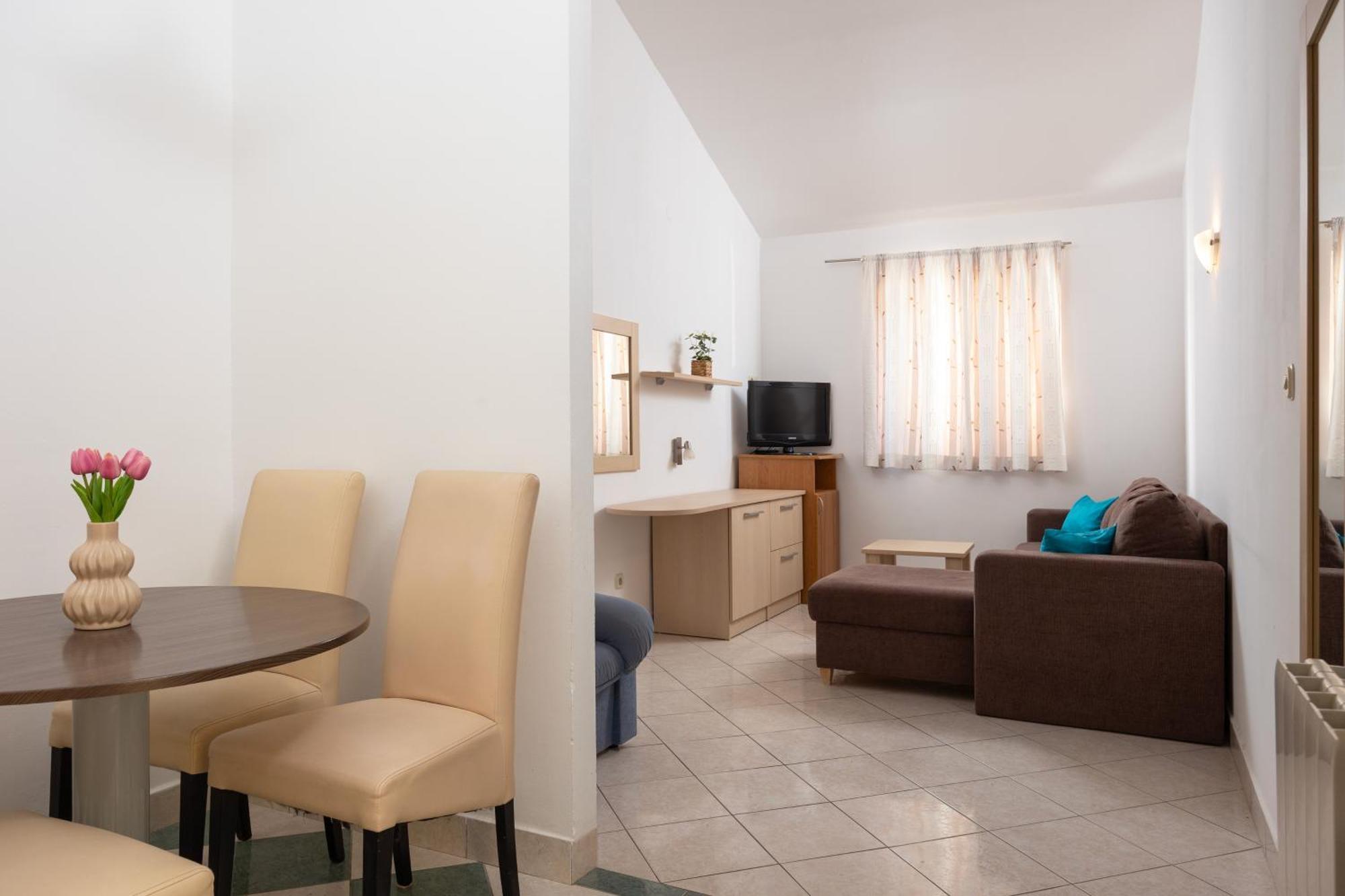 Premium Apartments - Lavica Beach Podstrana Buitenkant foto