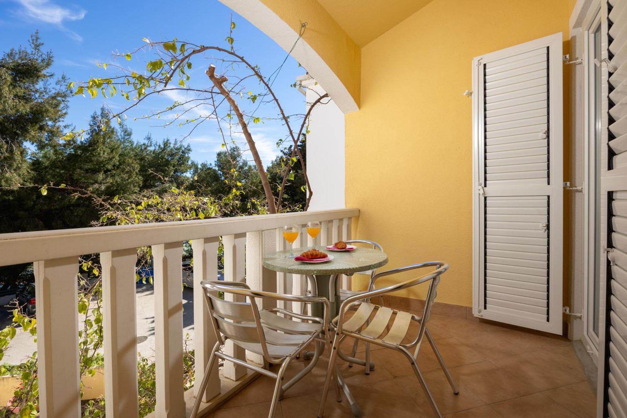 Premium Apartments - Lavica Beach Podstrana Buitenkant foto