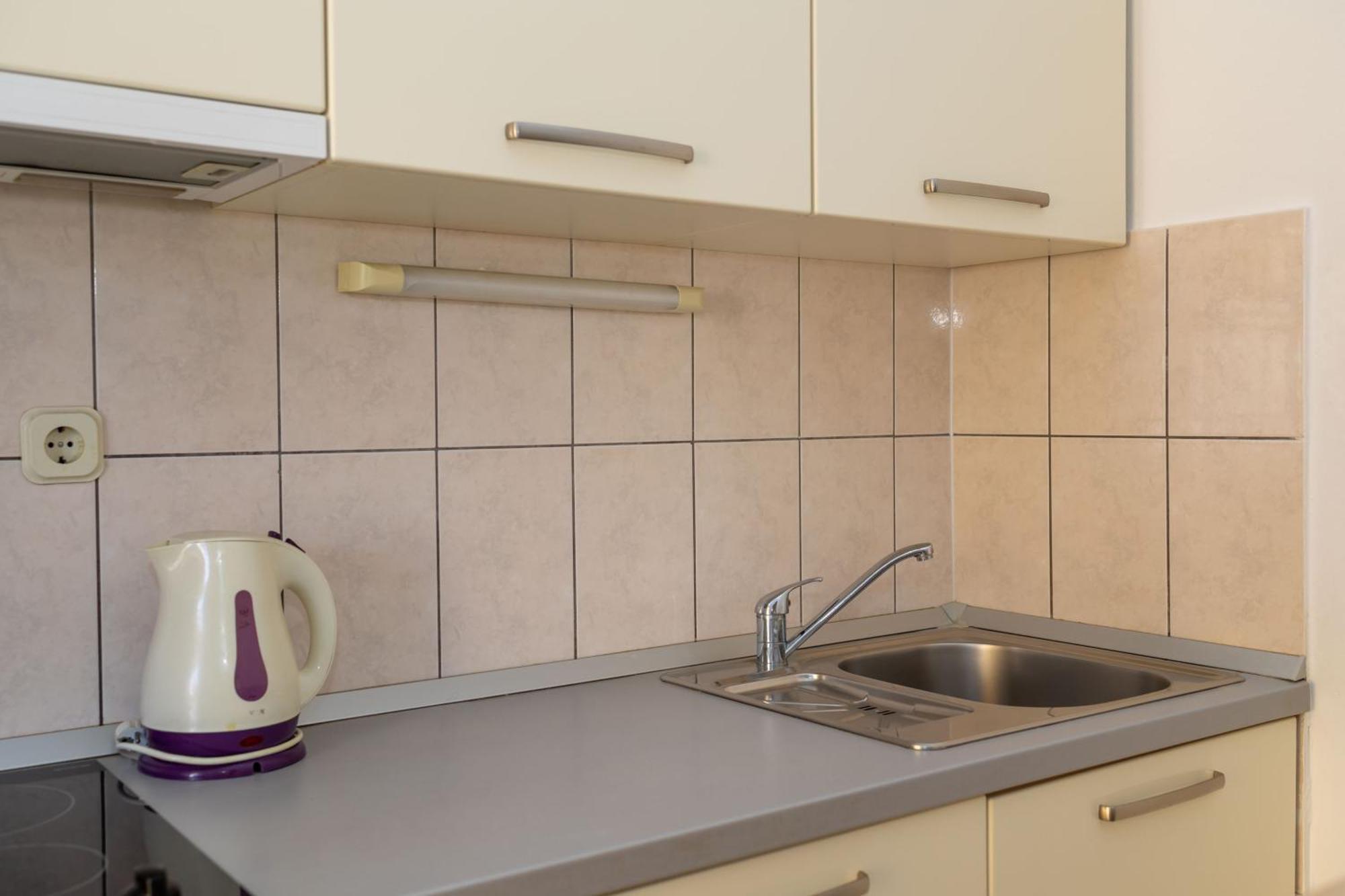 Premium Apartments - Lavica Beach Podstrana Kamer foto