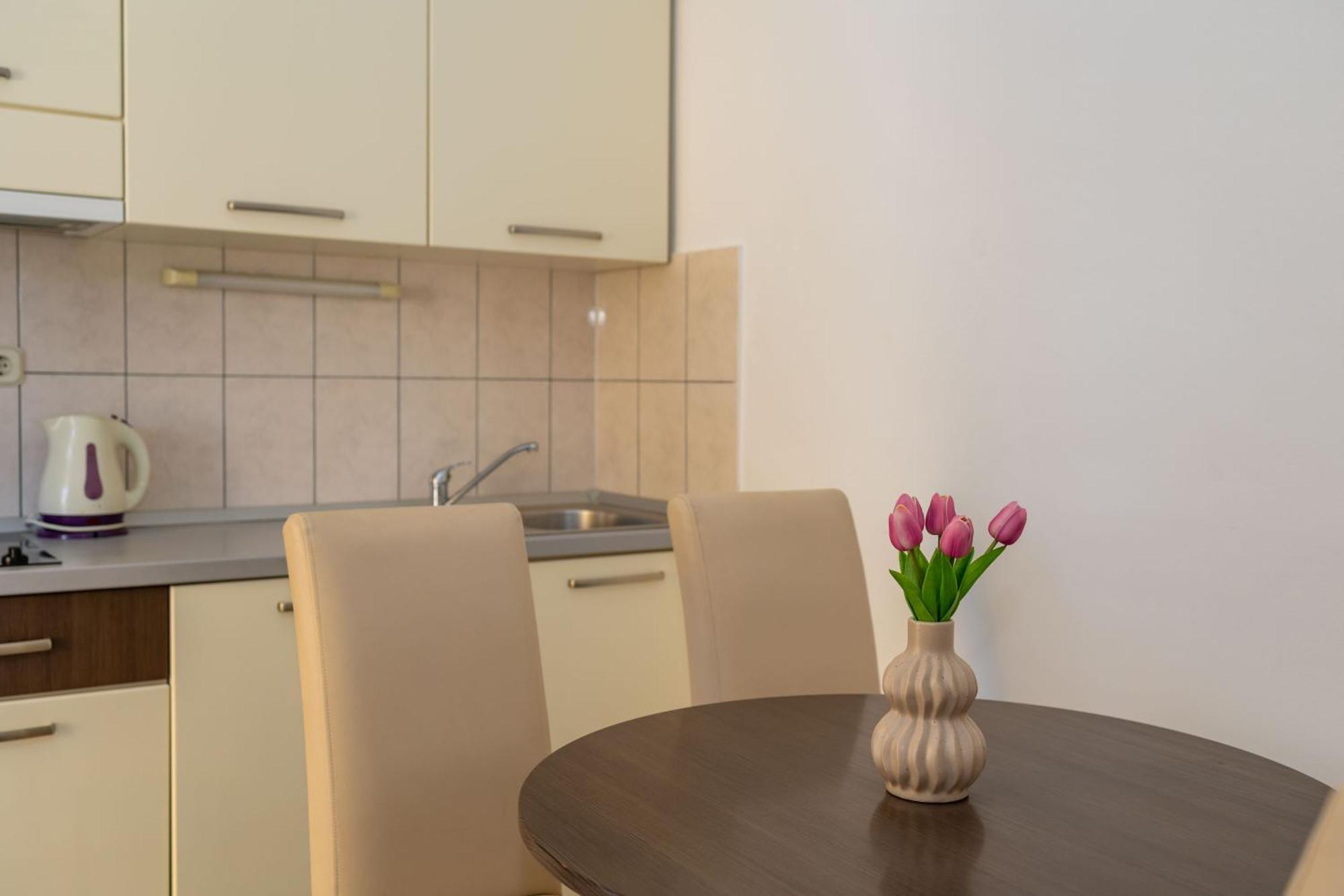 Premium Apartments - Lavica Beach Podstrana Kamer foto
